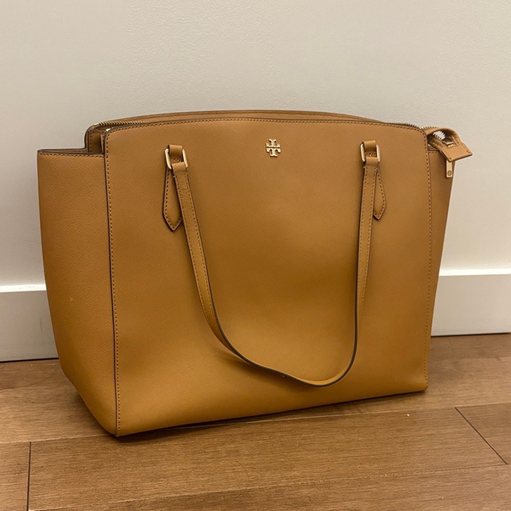 Tory Burch EUC tote bag